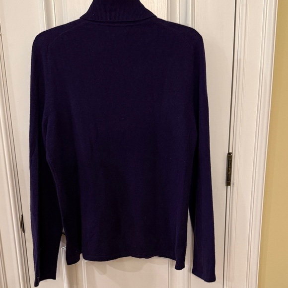 Cashmere Lord & Taylor Deep Purple  Turtleneck Sweater - Picture 11 of 11